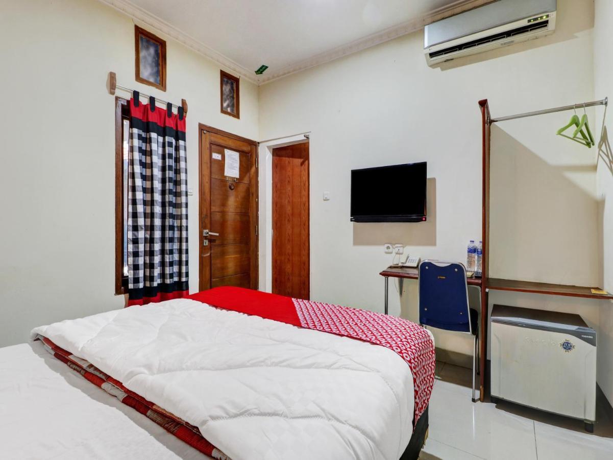Oyo 90408 Hotel Horton Cirebon Eksteriør billede