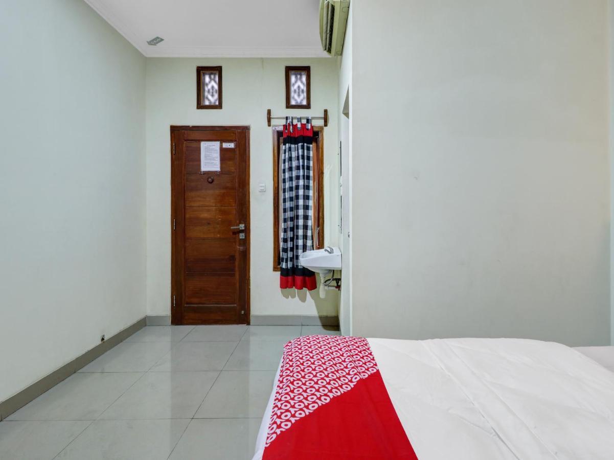 Oyo 90408 Hotel Horton Cirebon Eksteriør billede